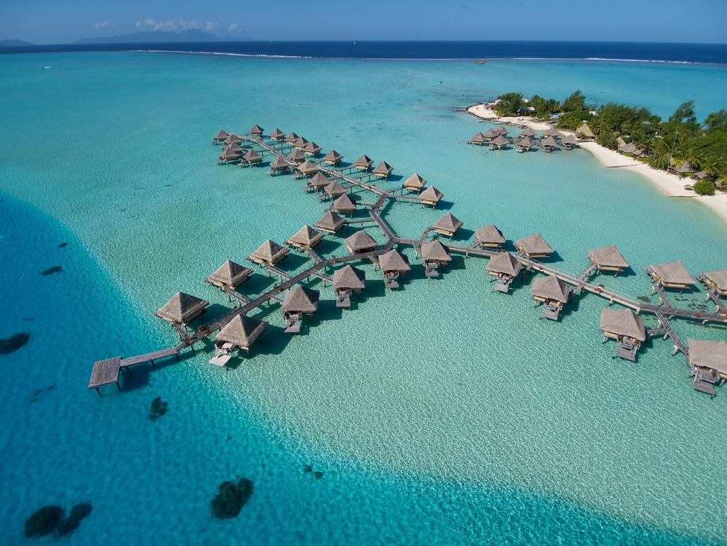 http://greatpacifictravels.com.au/hotel/images/hotel_img/11558323459InterContinental Bora Bora Le Moana Resort.jpg